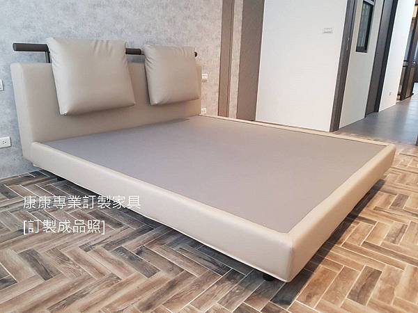Patrik款型床架-12.jpg Patrik款型床架-12.jpg