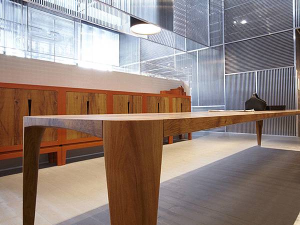 Estel table Terra-4.jpg Estel table Terra-4.jpg