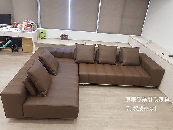 Freeman款型沙發W329L196-2.jpg Freeman款型沙發W329L196-2.jpg