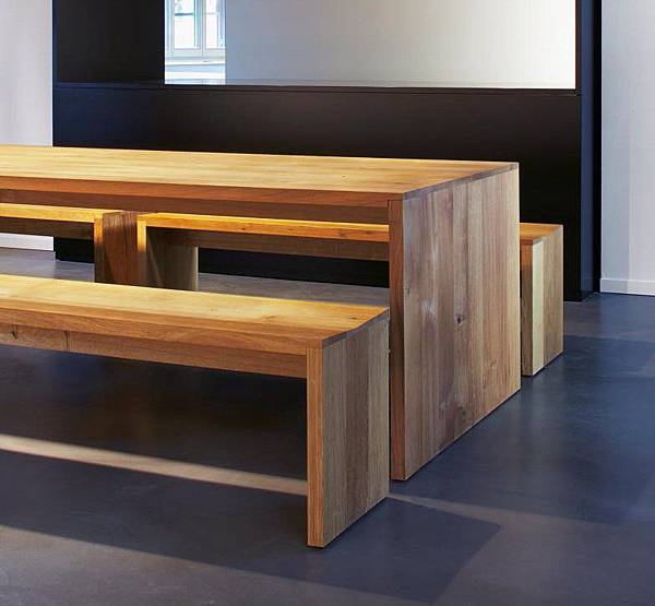 e15 TABLE_PONTE_5.jpg e15 TABLE_PONTE_5.jpg