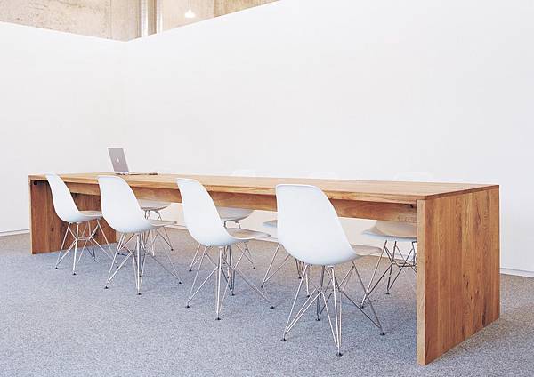 e15 TABLE_PONTE_1.jpg e15 TABLE_PONTE_1.jpg