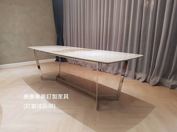 VIRGO款型餐桌L240D90-2.jpg VIRGO款型餐桌L240D90-2.jpg