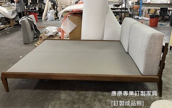 Eladio款型床架-7.jpg Eladio款型床架-7.jpg