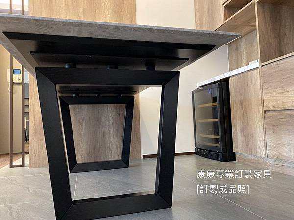Bolero款型餐桌L190D90-4.jpg Bolero款型餐桌L190D90-4.jpg