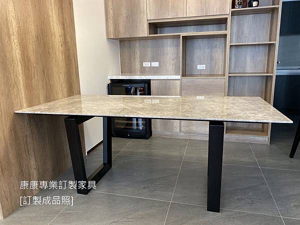 Bolero款型餐桌L190D90-2.jpg Bolero款型餐桌L190D90-2.jpg