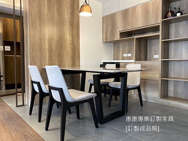 Bolero款型餐桌L190D90-1.jpg Bolero款型餐桌L190D90-1.jpg