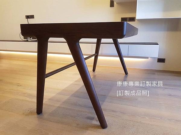 Maya款型書桌L153D80-3.jpg Maya款型書桌L153D80-3.jpg