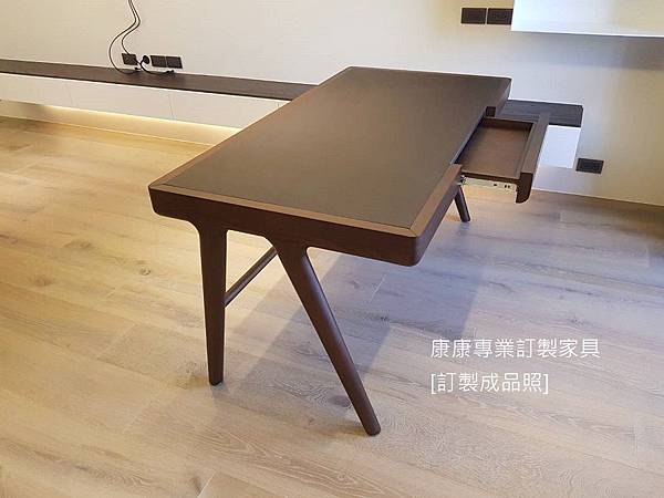 Maya款型書桌L153D80-2.jpg Maya款型書桌L153D80-2.jpg