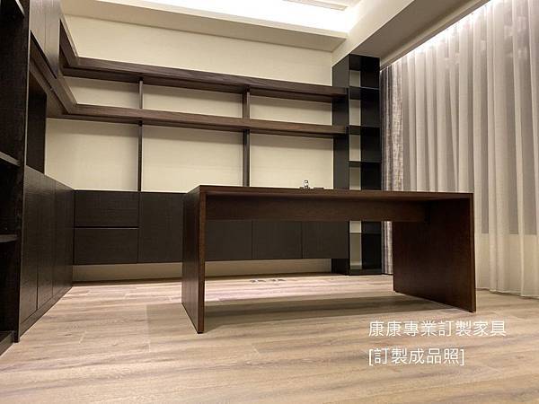 Ponte款型工作桌L175D85-1.jpg Ponte款型工作桌L175D85-1.jpg