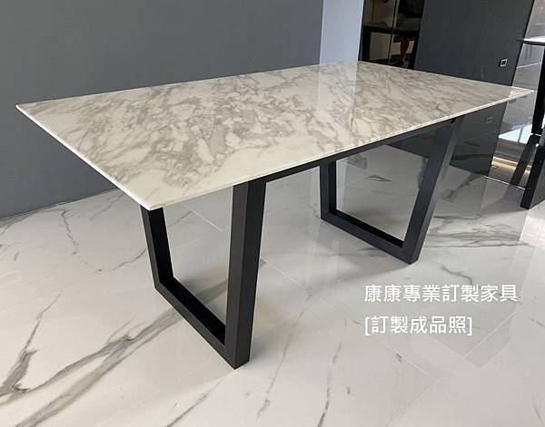 924款型銀狐餐桌L160D90-3.jpg 924款型銀狐餐桌L160D90-3.jpg