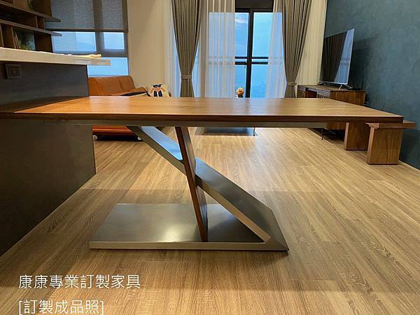 Zed款型餐桌 L180D90-2.JPG Zed款型餐桌 L180D90-2.JPG