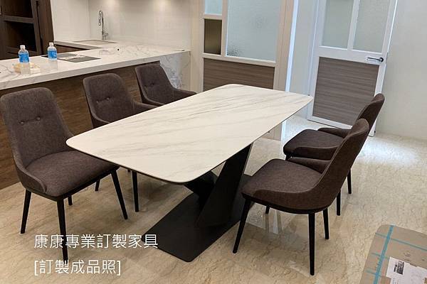 Stratos款型餐桌L191D88-2.jpg Stratos款型餐桌L191D88-2.jpg