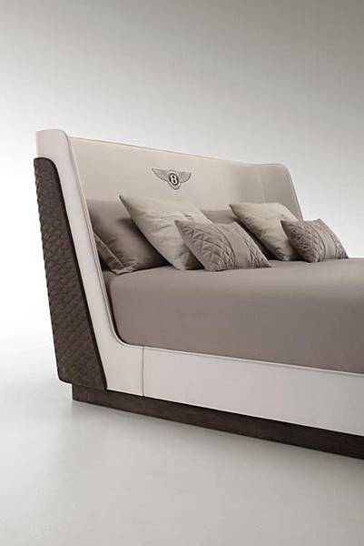 Bently bed-Richmond-3.jpg