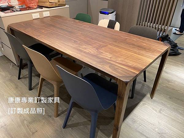 Sleek款型餐桌L197D88-6.jpg Sleek款型餐桌L197D88-6.jpg