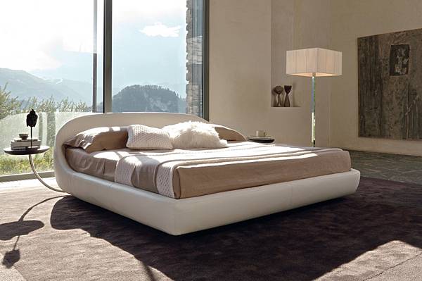 Desiree bed-Lacoon -2.jpg Desiree bed-Lacoon -2.jpg