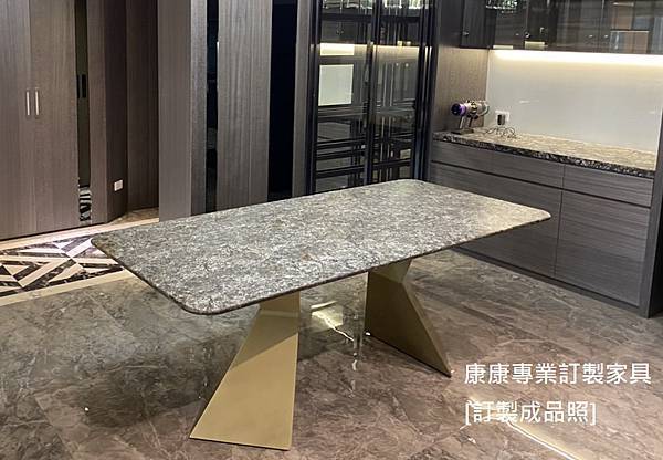 Prora大理石餐桌L200D90_2.jpg Prora大理石餐桌L200D90_2.jpg