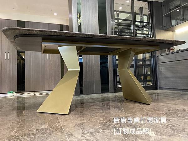 Prora大理石餐桌L200D90_3.jpg Prora大理石餐桌L200D90_3.jpg