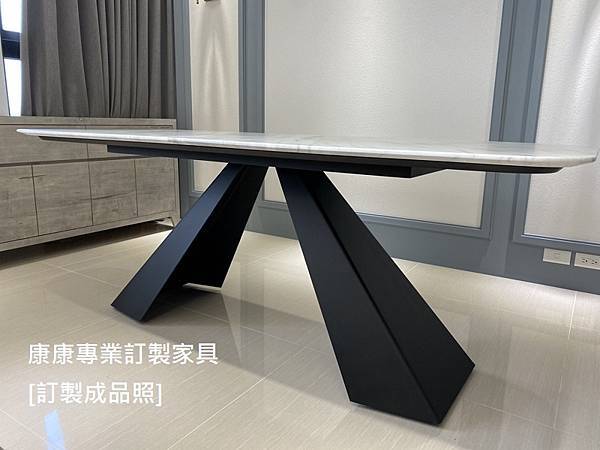 Eliot大理石餐桌L195D90_2.jpg Eliot大理石餐桌L195D90_2.jpg