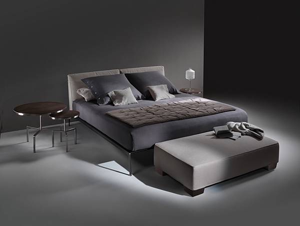 Flexform床架lifesteel-2.jpg Flexform床架lifesteel-2.jpg