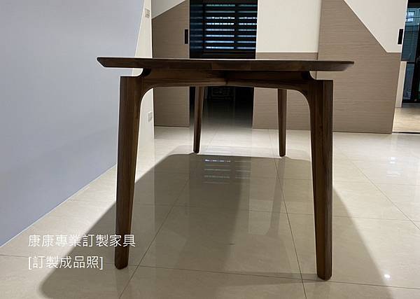 Nabucco胡桃木餐桌L196D90-3.jpg Nabucco胡桃木餐桌L196D90-3.jpg