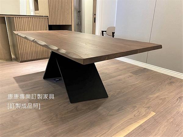 AX胡桃木餐桌L200D100-3.jpg