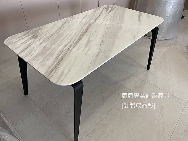 ODESSA款型大理石餐桌L155D85-6.jpg