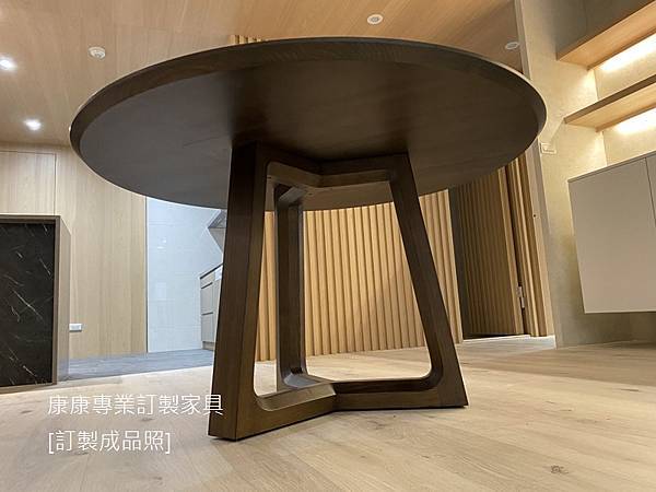 Concorde餐桌直徑134-3.jpg Concorde餐桌直徑134-3.jpg