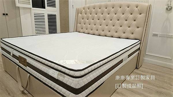 RH Warner Tufted款型雙人床架-2.jpg RH Warner Tufted款型雙人床架-2.jpg