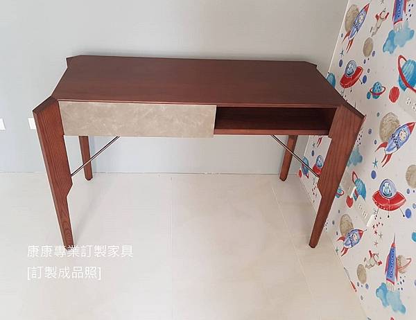 GLORY款型書桌-1.jpg GLORY款型書桌-1.jpg