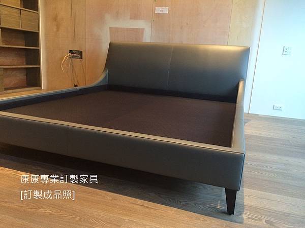 Elysee床架-3.JPG Elysee床架-3.JPG
