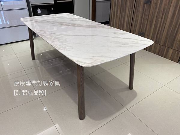 Mad大理石餐桌L210D100-5.jpg Mad大理石餐桌L210D100-5.jpg