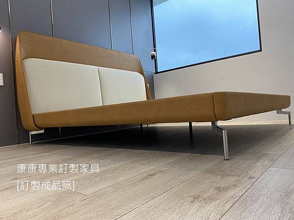 Coupe款型床架-21.jpg Coupe款型床架-21.jpg