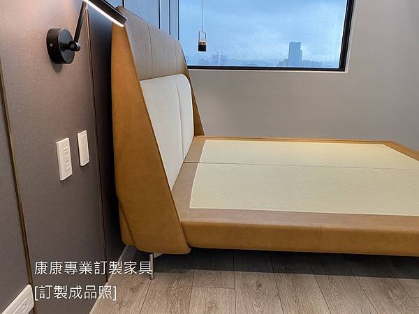 Coupe款型床架-22.jpg Coupe款型床架-22.jpg