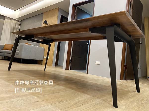ODESSA餐桌L210D90-4.jpg ODESSA餐桌L210D90-4.jpg