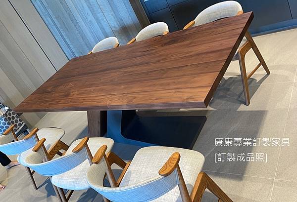TL胡桃木餐桌L210D100-2.jpg TL胡桃木餐桌L210D100-2.jpg
