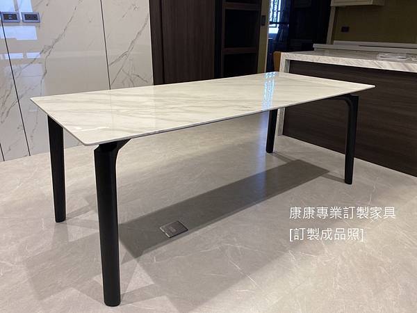 Nabucco大理石餐桌L200D90-2.jpg Nabucco大理石餐桌L200D90-2.jpg