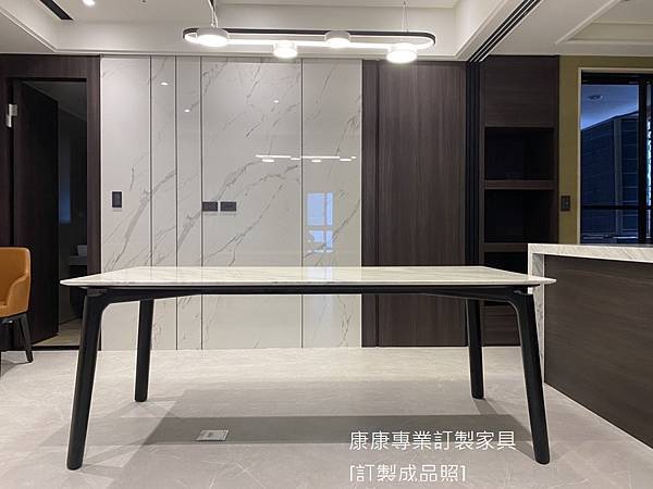 Nabucco大理石餐桌L200D90-1.jpg Nabucco大理石餐桌L200D90-1.jpg