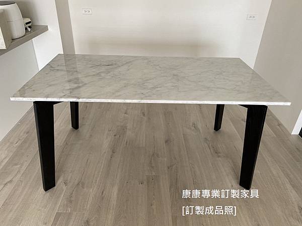 Howard大理石餐桌L160D85-5.jpg Howard大理石餐桌L160D85-5.jpg