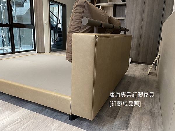 Patrik款型床架-19.jpg Patrik款型床架-19.jpg