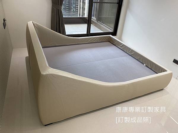 Brera床架-6.jpg Brera床架-6.jpg