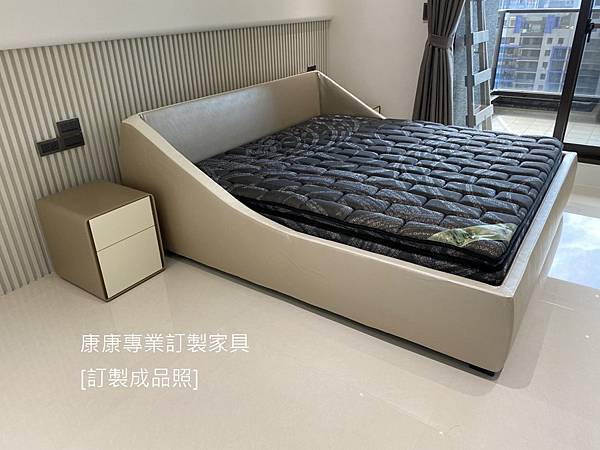Brera床架-2.jpg Brera床架-2.jpg