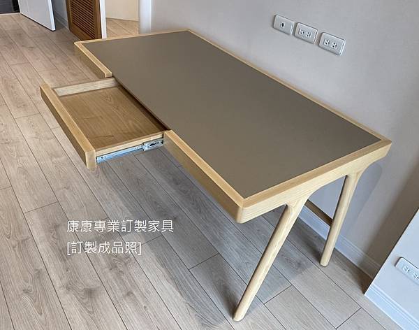 Maya款型書桌L153D80-7.jpg Maya款型書桌L153D80-7.jpg