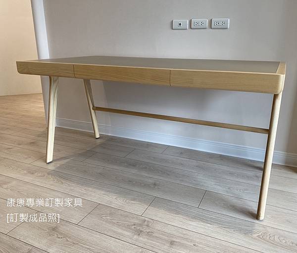 Maya款型書桌L153D80-9.jpg Maya款型書桌L153D80-9.jpg