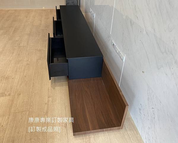 Kayla電視櫃W320D48H40cm-4.jpg Kayla電視櫃W320D48H40cm-4.jpg