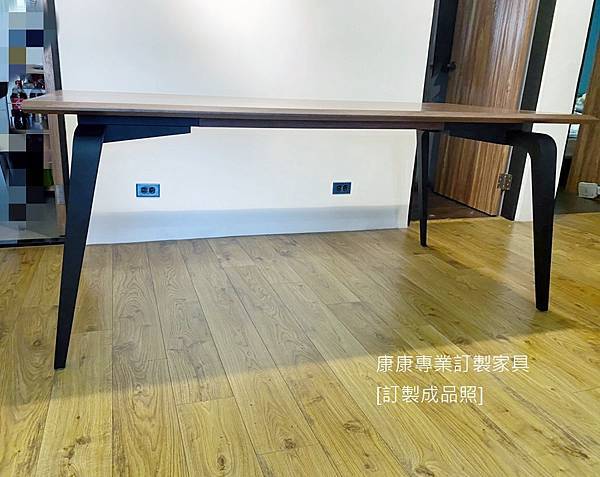 ODESSA餐桌L180D90-2.jpg ODESSA餐桌L180D90-2.jpg