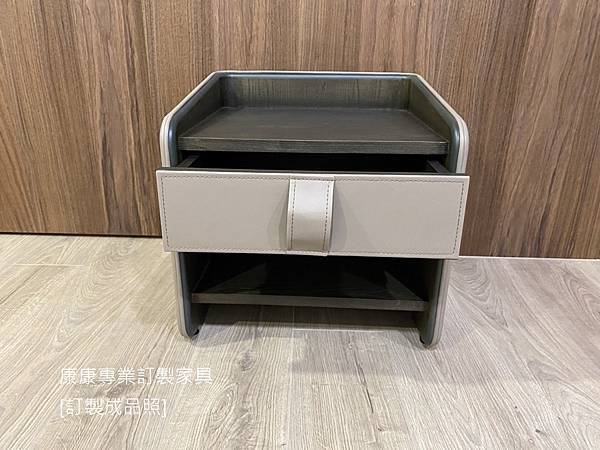 Gentleman床頭櫃W50-2.jpg Gentleman床頭櫃W50-2.jpg