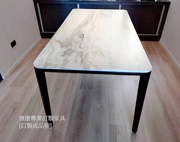 Slim大理石餐桌L180D90-2.jpg Slim大理石餐桌L180D90-2.jpg
