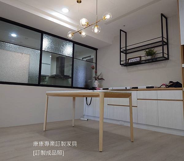 Henry餐桌L160D80-4.jpg Henry餐桌L160D80-4.jpg