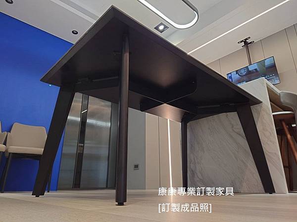 Howard陶板餐桌L160D90-4.jpg Howard陶板餐桌L160D90-4.jpg