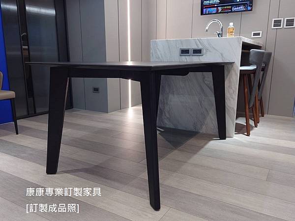 Howard陶板餐桌L160D90-3.jpg Howard陶板餐桌L160D90-3.jpg